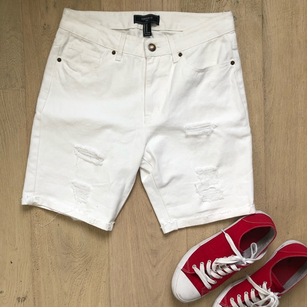 Men’s white denim shorts